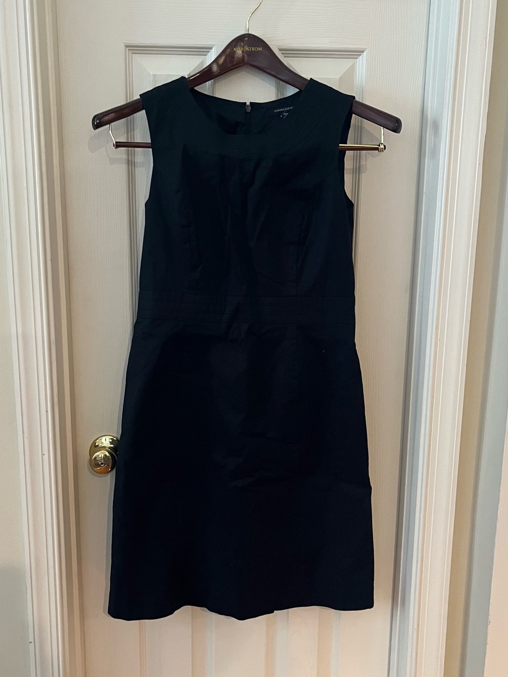Banana Republic Black Sleeveless Sheath Dress